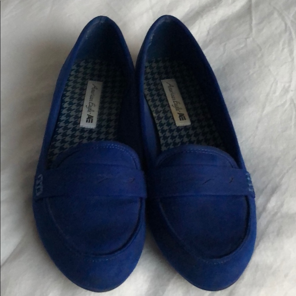 Woman blue shoes